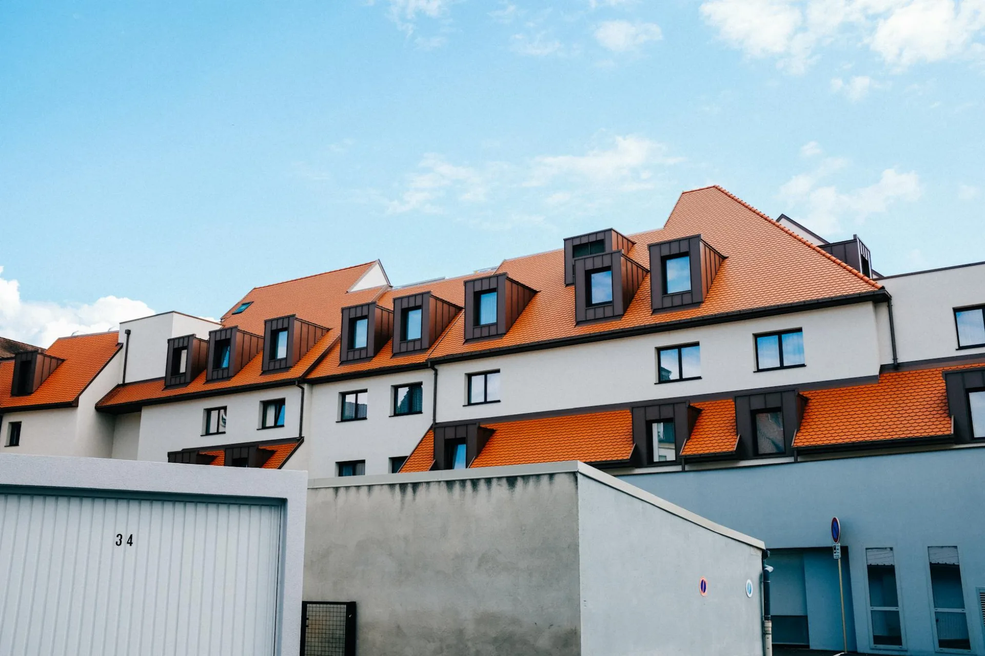 Rénovation de lucarne et toiture en ardoise