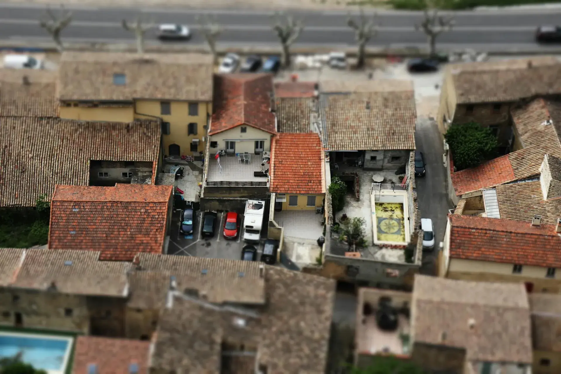 Vue panoramique de Besançon, zone d'intervention Sérénité Couverture